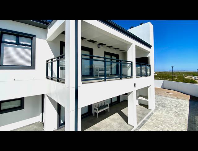 3 BEDROOM HOUSE FOR SALE IN DWARSKERSBOS